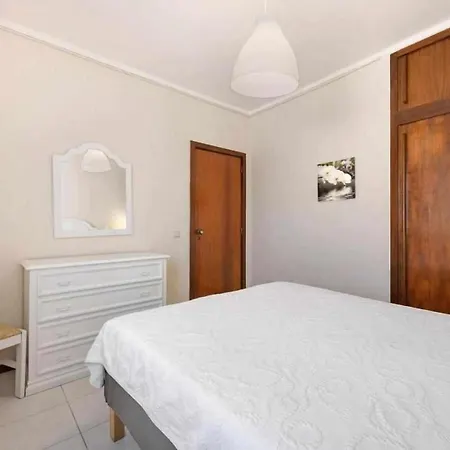 Torre Da Rocha Frente Ao Mar Portimão