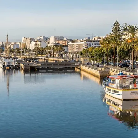 Torre Da Rocha Frente Ao Mar * Portimão
